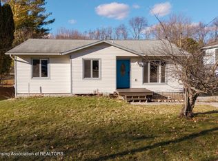 2127 Robinson Rd, Lansing, MI 48910
