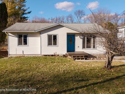 2127 Robinson Rd, Lansing, MI, 48910