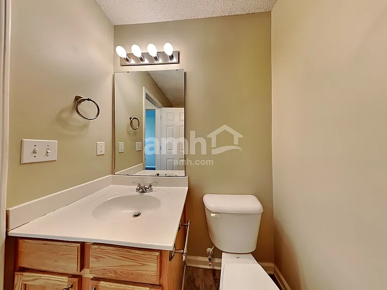 5006 Athol St — Photo 8