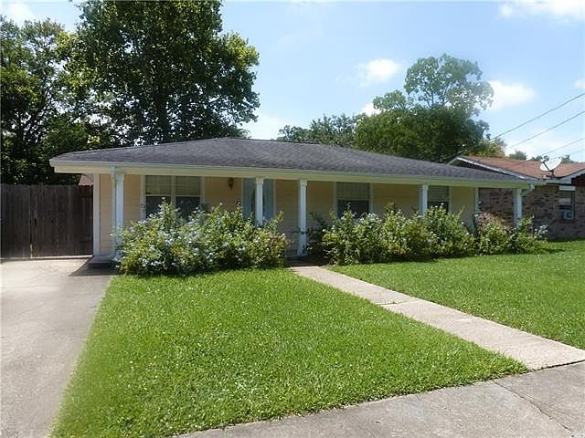 1st image of 620 Wiegand Dr