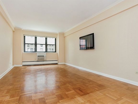 5th image of 120 E 81st St APT 5G