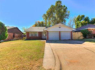 7712 NW 25th St, Bethany, OK 73008