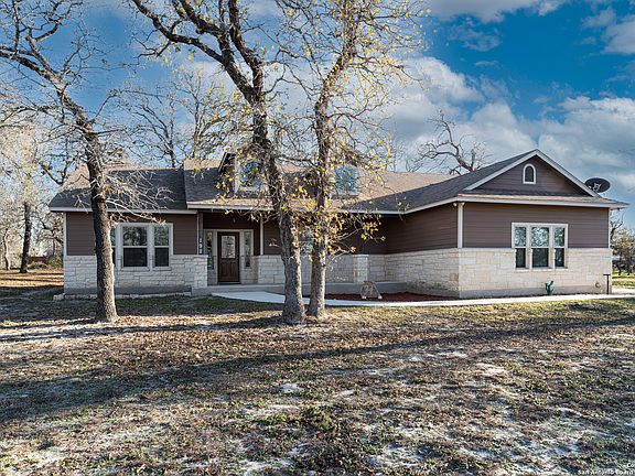 2nd image of 192 Great Oaks Blvd