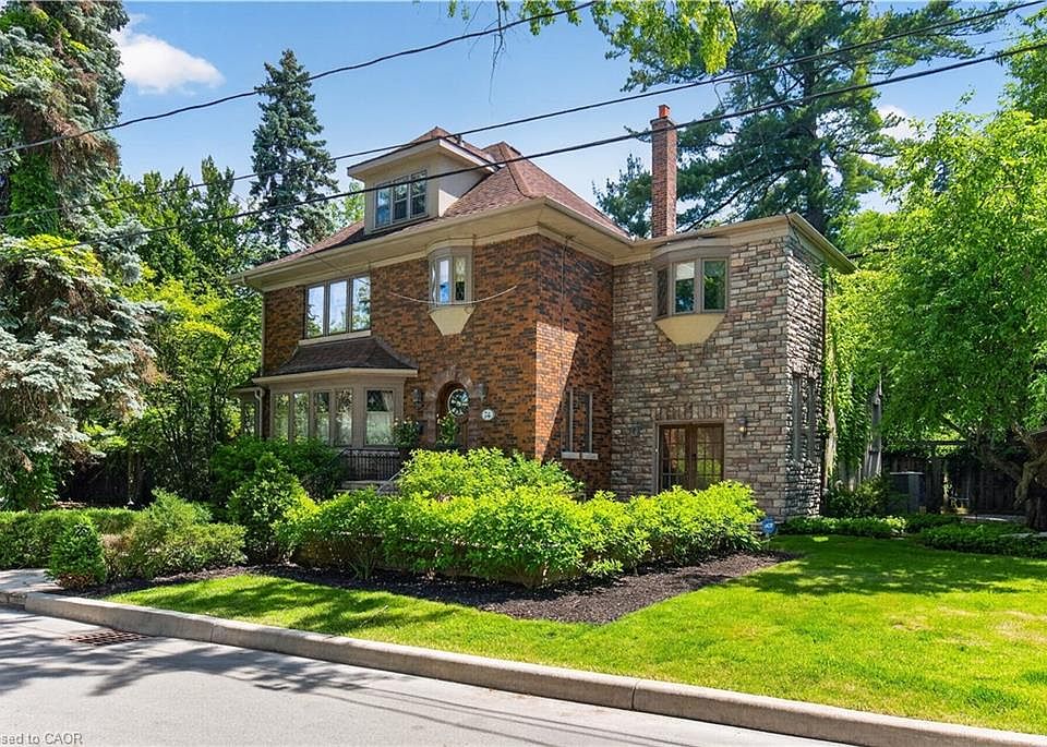 1st image of 74 Oak Knoll Dr