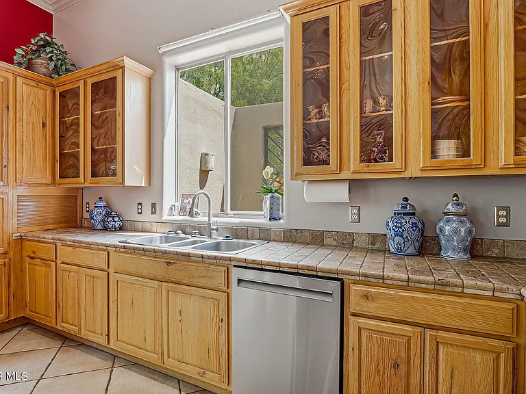 5601 Burning Tree Dr — Photo 20