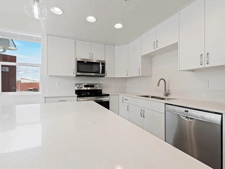 104 Davis Ave #1 — Photo 7