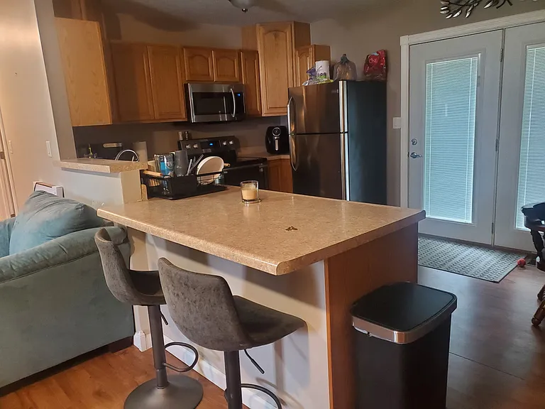 1318 N Main St — Photo 3
