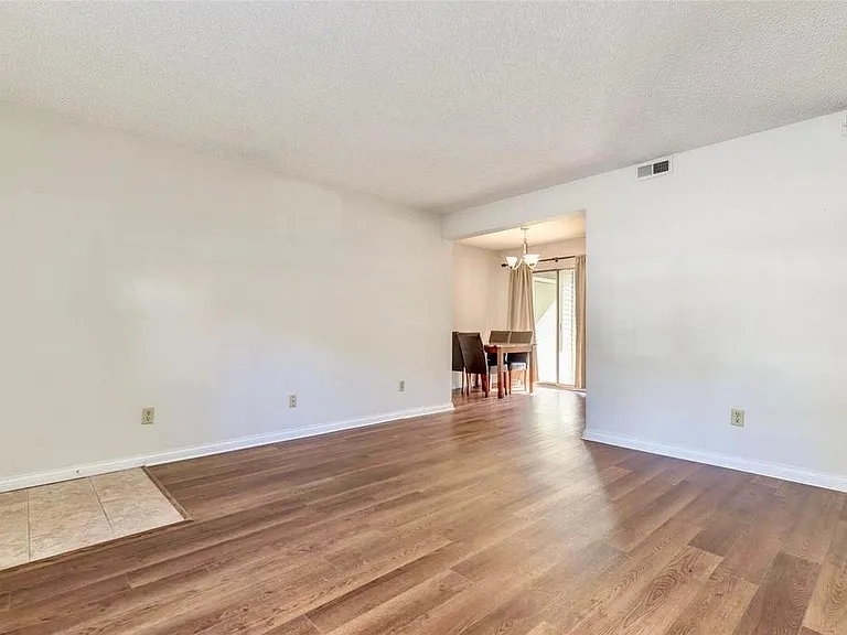 9178 N Swan Cir — Photo 4