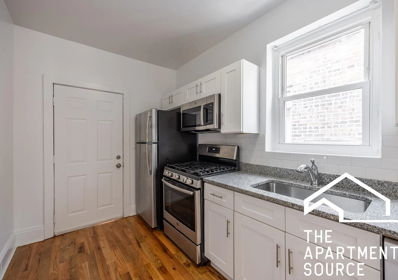 2 bed, 1000 sqft, $2,495 — Photo 1