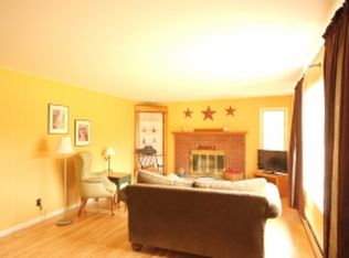 25 Cedar Ridge Dr, Colchester, VT 05446