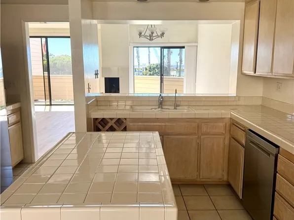 150 The Vlg Unit 5, Redondo Beach, CA 90277