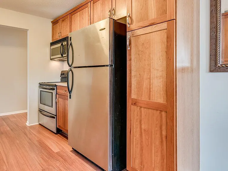 4400 Upton Ave S #202 — Photo 4