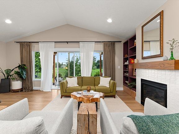 5th image of 14026 E Sanson Ave
