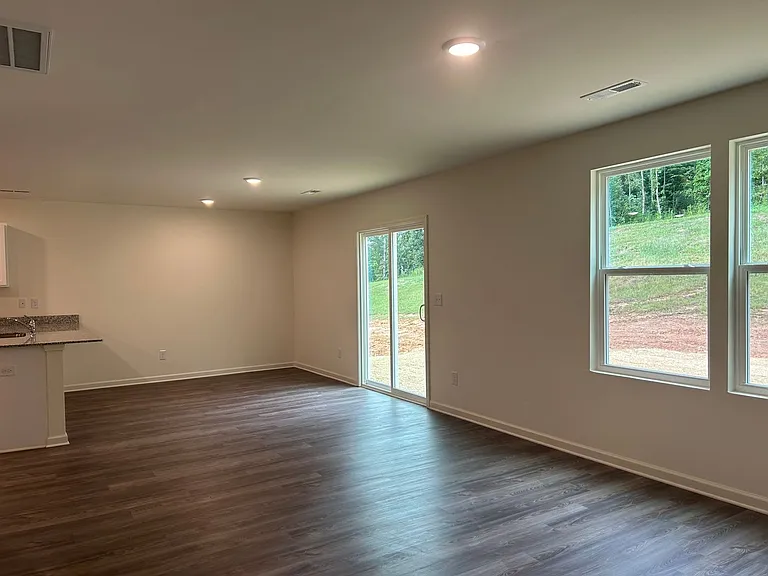 796 Smokey Ridge Rd — Photo 5
