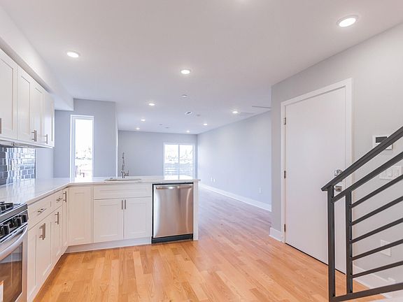 5th image of 2520 Cecil B Moore Ave #3