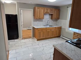 86 Elm St APT 1, Worcester, MA 01609