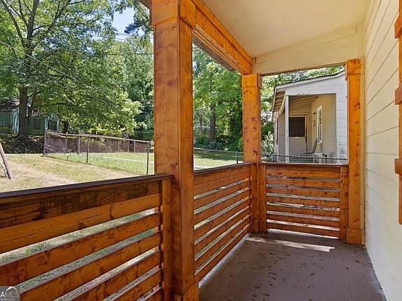 3rd image of 1271 Byewood Ln SW