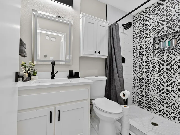 1205 Hillsdale Dr — Photo 24