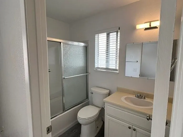 2460 Ocean St — Photo 14