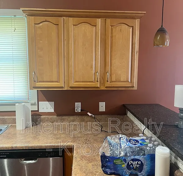 229 Deaderick Ave — Photo 7