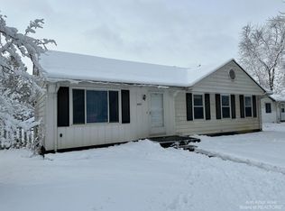 2087 Stratton Ct, Ann Arbor, MI 48108