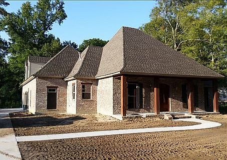 1st image of 42371 Lero Howe Ln