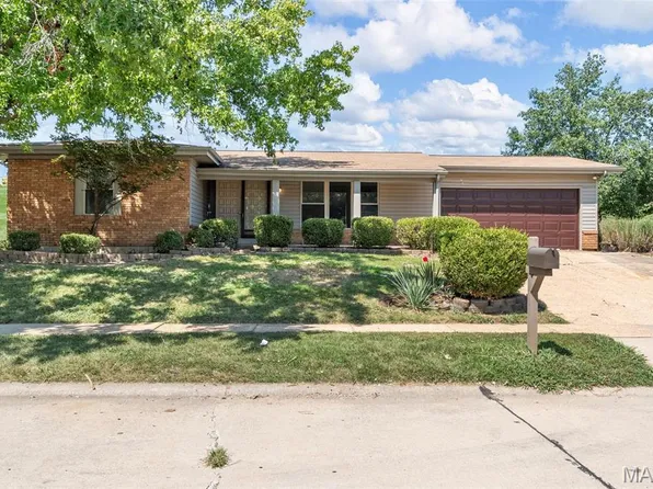 11861 Spruce Orchard Dr, Saint Louis, MO 63146