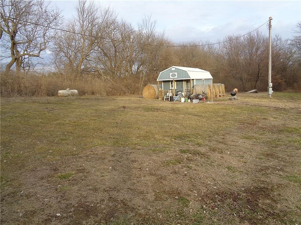 2nd image of 17463 Silvey Rd