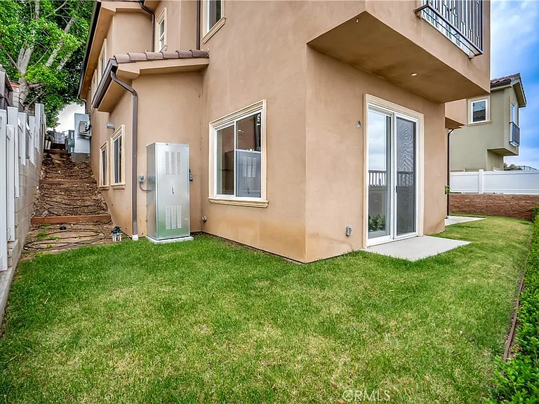 12511 Haleh Ln — Photo 32