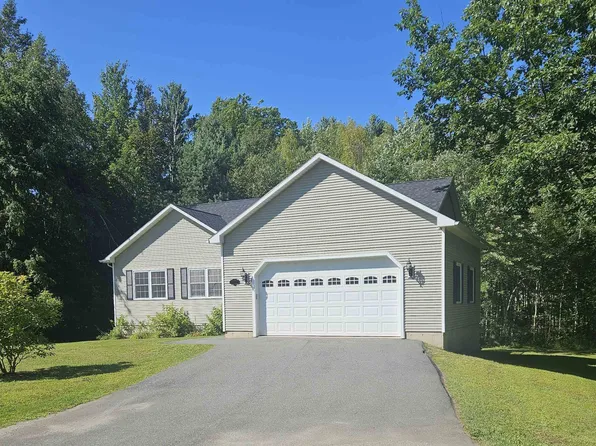 240 Estates Drive, Newport City, VT 05855