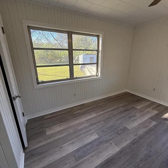 1033 Morrow Ave — Photo 9
