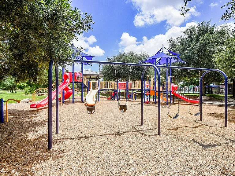 28426 Rolling Ridge Dr — Photo 49