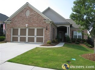 5927 Chimney Rock Dr, Hoschton, GA 30548