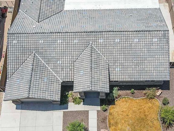 2nd image of 5867 E 44th Pl