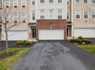 25 Truman Cir, Mc Kees Rocks, PA 15136