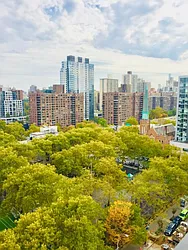 Rented by CITY LUXURY