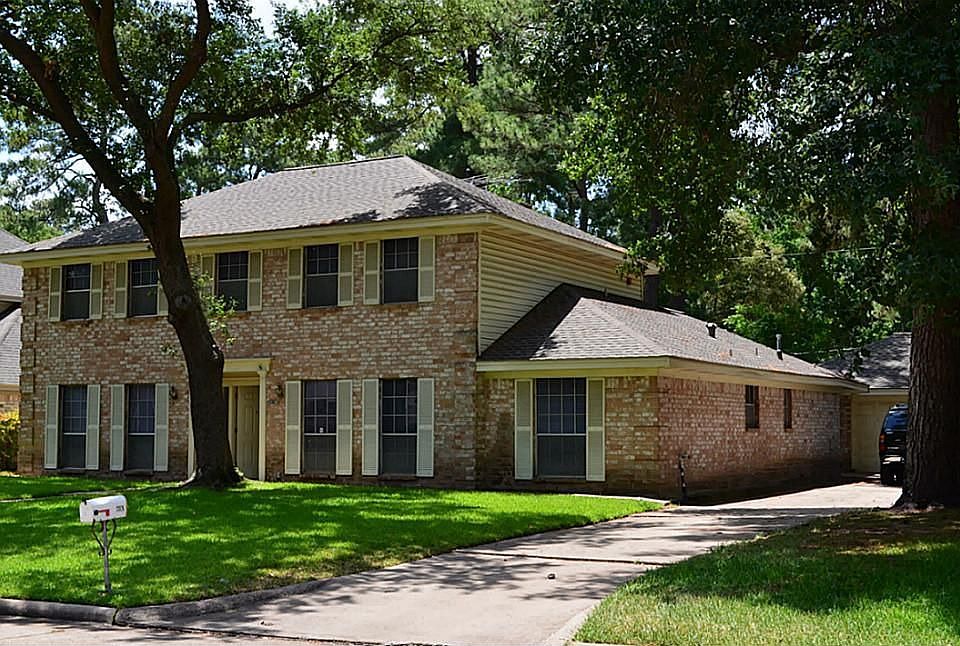 1st image of 3814 Highpines Dr