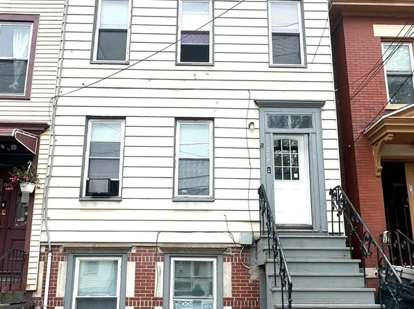 208 Myrtle Avenue, Albany, NY 12202