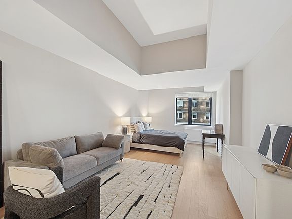 3rd image of 345 E 94th St APT 6F