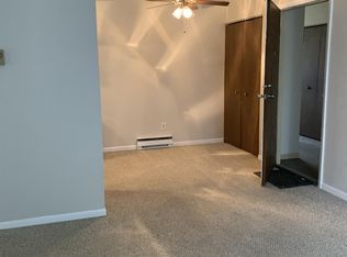 1203 S Martin St #203, Ligonier, IN 46767
