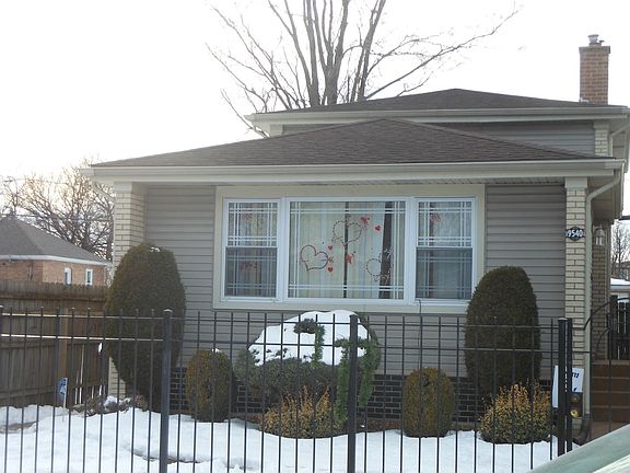 2nd image of 9540 S La Salle St