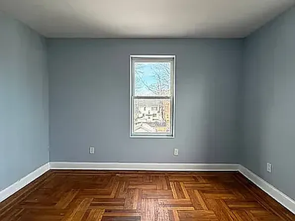 6 N 21st St, East Orange, NJ