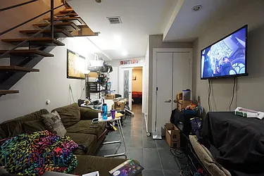 Rented by Rennit Inc.