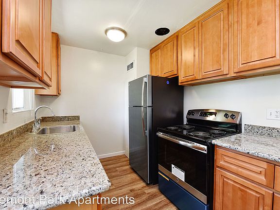 4th image of 4737 Thornton Ave APT 19
