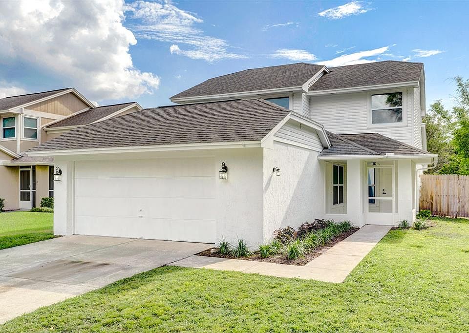 1st image of 300 Goldstone Pl