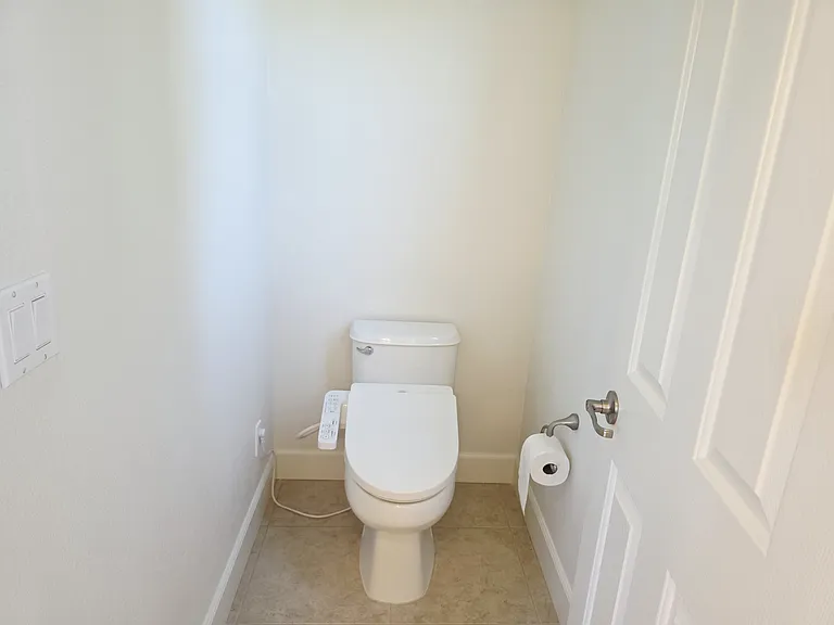 4887 Thorndike Ln — Photo 36