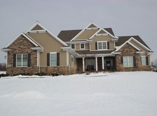 1318 S Sedona Cir, Oneida, WI 54155