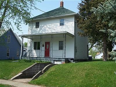 2nd image of 809 N B St