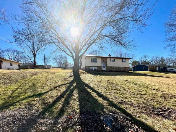 5295 W Dunleigh Dr, Bloomington, IN 47404