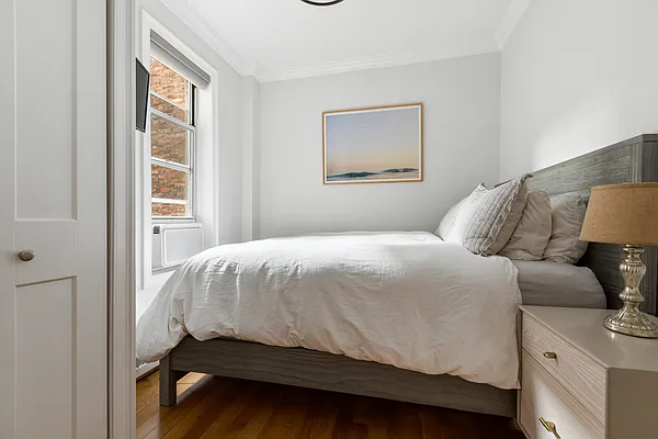 Sold by Compass | media 6